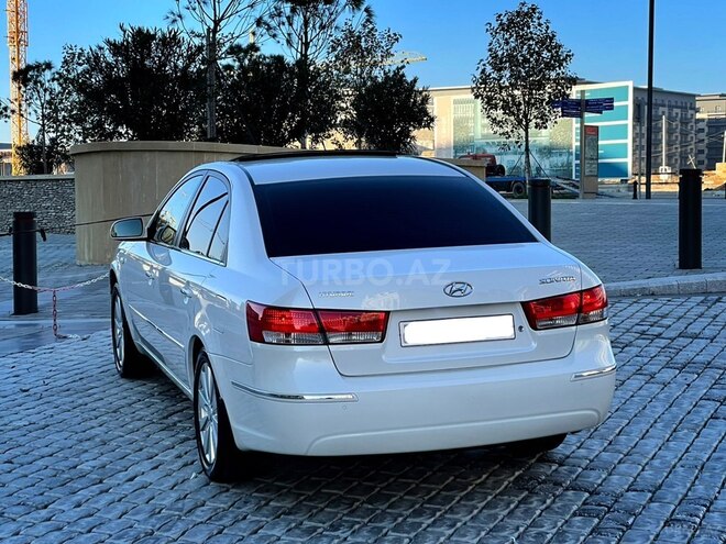 Hyundai Sonata-13