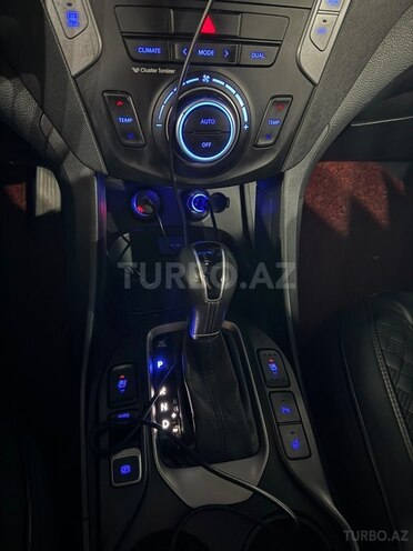 Hyundai Santa Fe-9