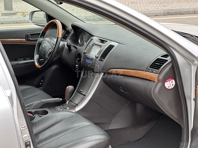 Hyundai Sonata-15