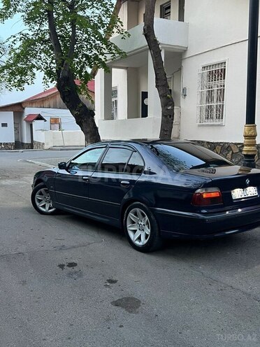 BMW 523-2