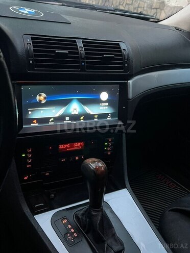 BMW 523-4