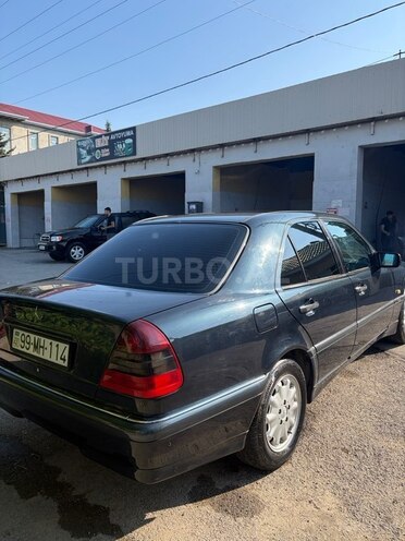 Mercedes C 180-4