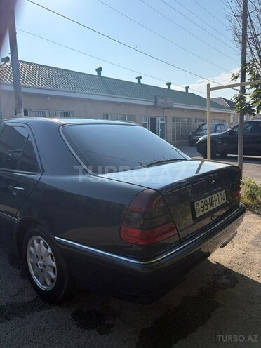Mercedes C 180-6