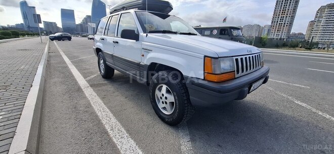 Jeep Grand Cherokee-5