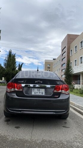 Chevrolet Cruze-5