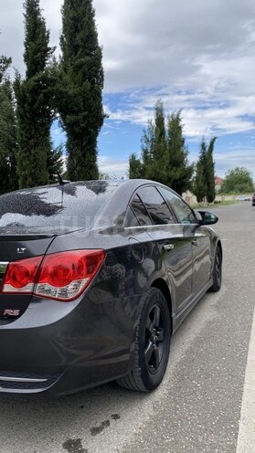 Chevrolet Cruze-9