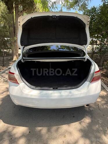 Toyota Camry-7