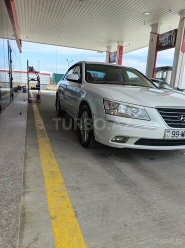 Hyundai Sonata-7