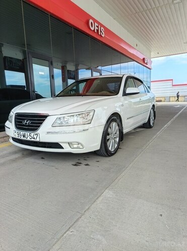 Hyundai Sonata-8