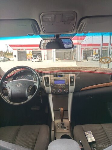 Hyundai Sonata-10
