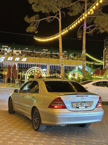 Mercedes C 200-2