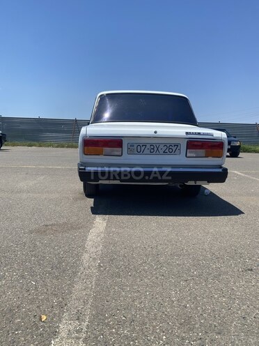 LADA (VAZ) 2107-2
