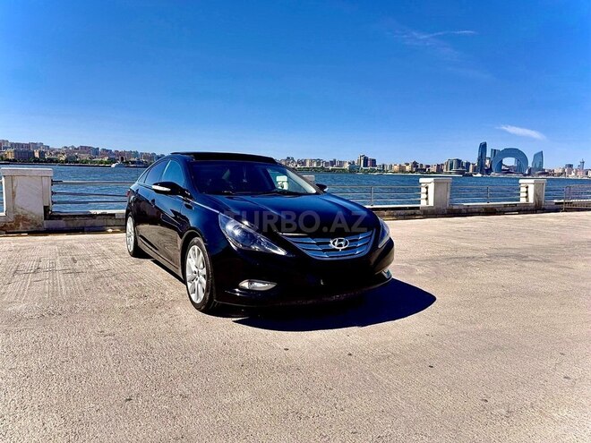 Hyundai Sonata-1