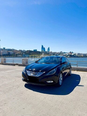 Hyundai Sonata-14
