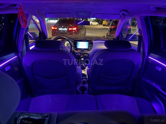 Kia Rio-9