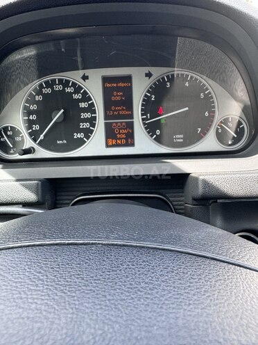 Mercedes B 150-6