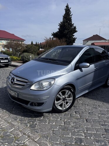 Mercedes B 150-1