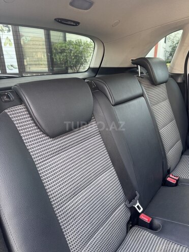 Mercedes B 150-9