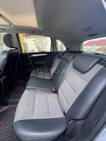 Mercedes B 150-5