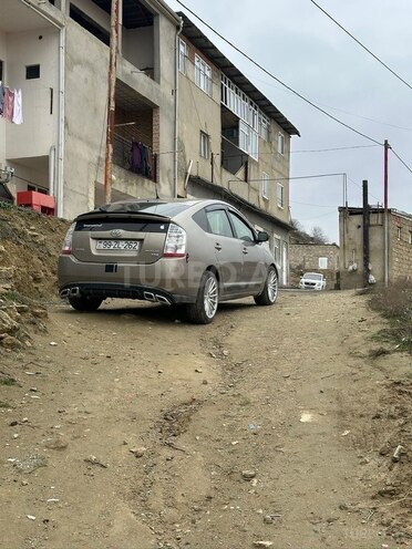 Toyota Prius-6