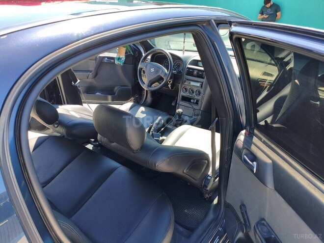 Opel Astra-13