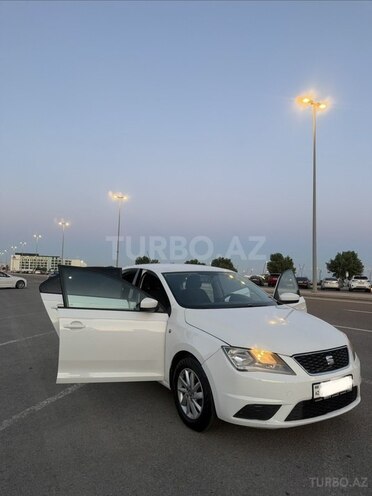 SEAT Toledo-3