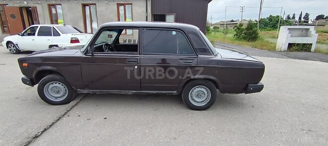 LADA (VAZ) 2107-2