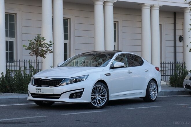 Kia K5-1