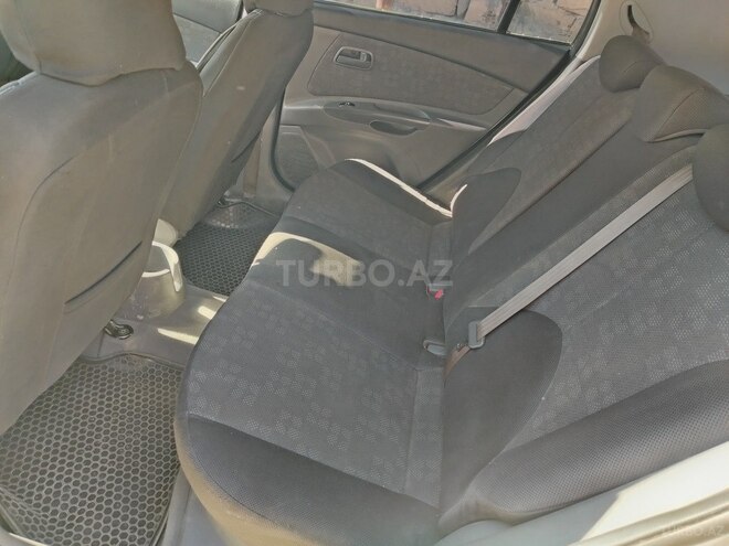 Kia Rio-17