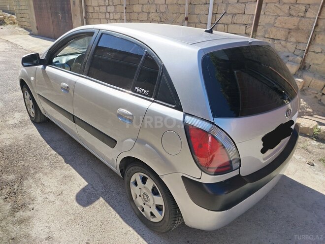 Kia Rio-3