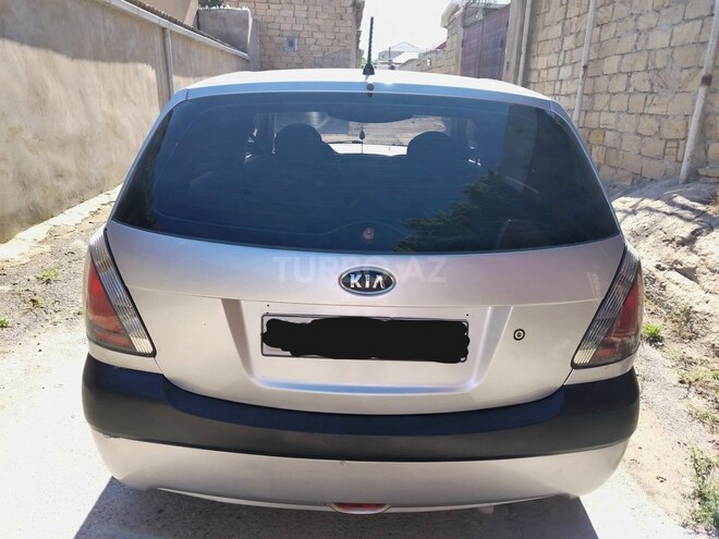 Kia Rio-4