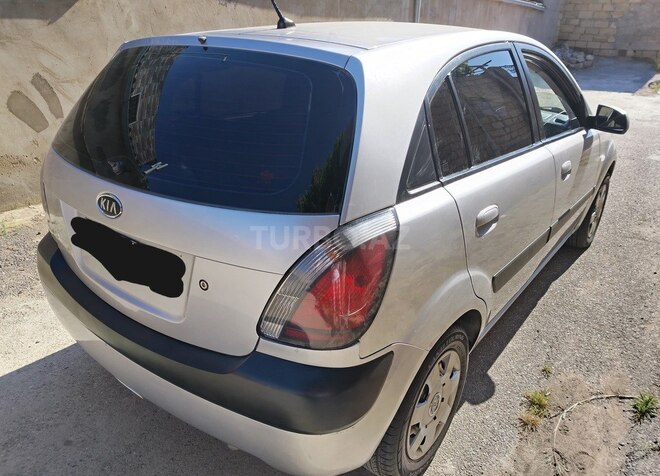Kia Rio-6