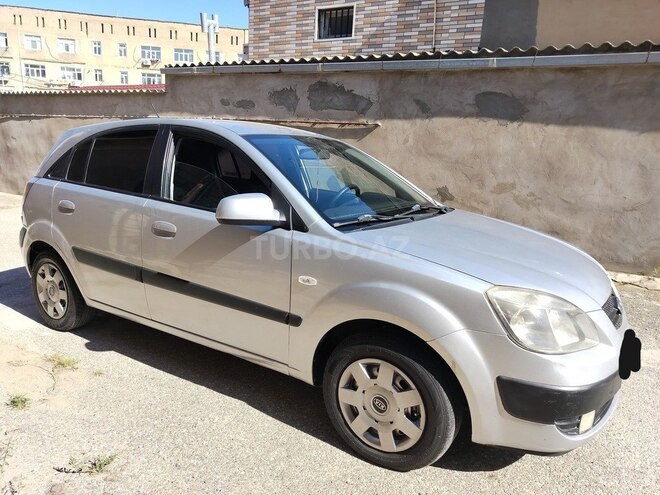 Kia Rio-2
