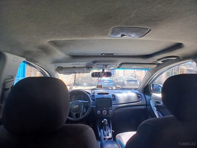 Kia Cerato-3