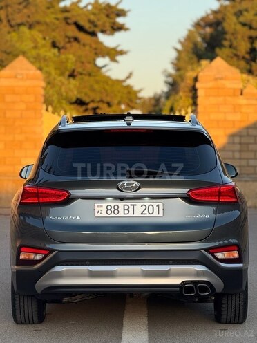 Hyundai Santa Fe-2