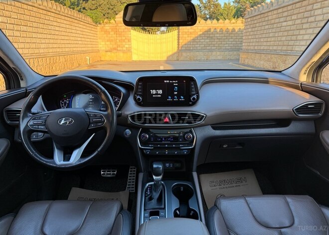 Hyundai Santa Fe-3
