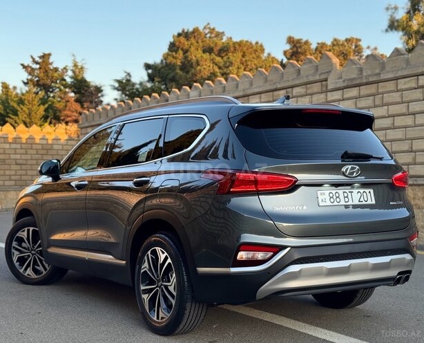 Hyundai Santa Fe-6