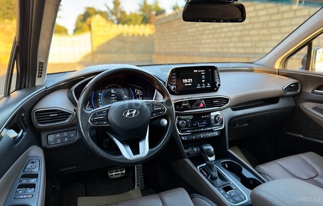 Hyundai Santa Fe-9