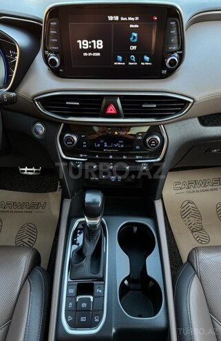 Hyundai Santa Fe-17