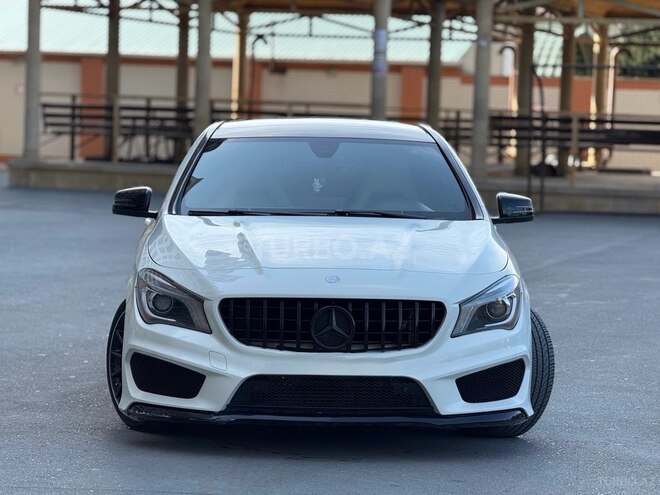 Mercedes CLA 250-1