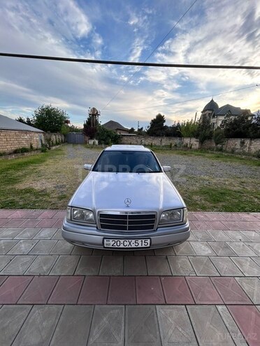 Mercedes C 200-1