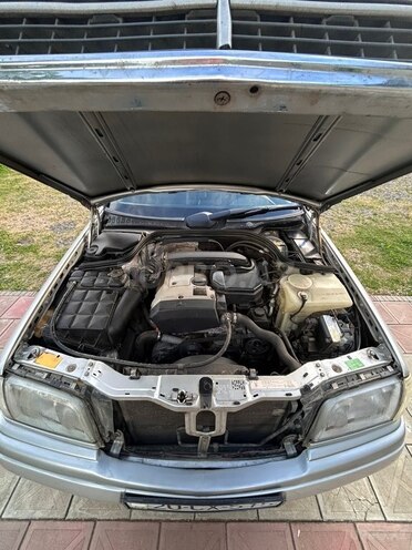 Mercedes C 200-9