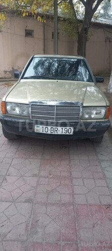 Mercedes 190-1