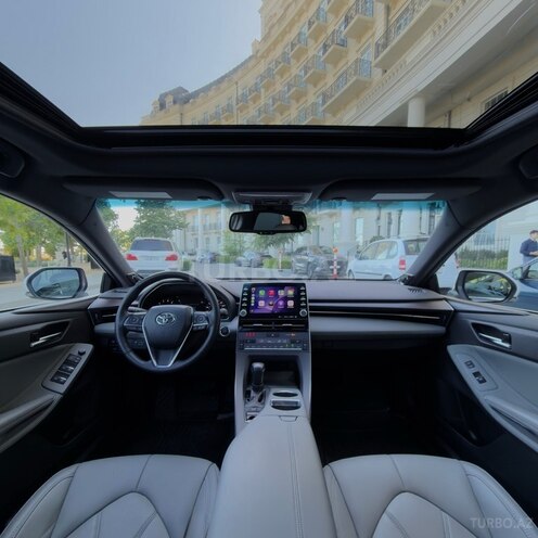 Toyota Avalon-12