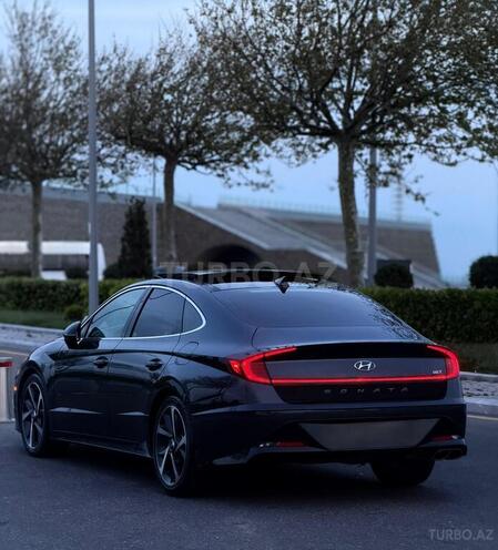 Hyundai Sonata-4