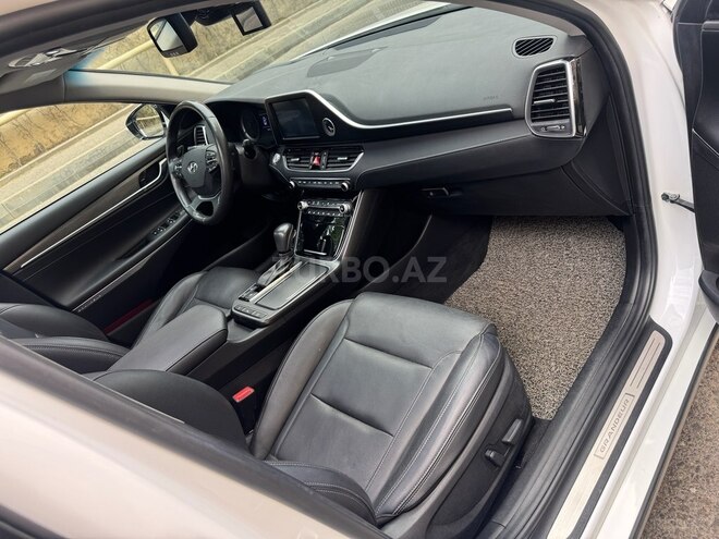 Hyundai Grandeur-11