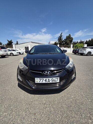 Hyundai Elantra-1