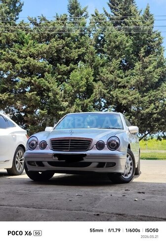 Mercedes E 240-9
