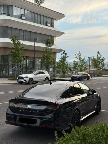 Hyundai Sonata-4
