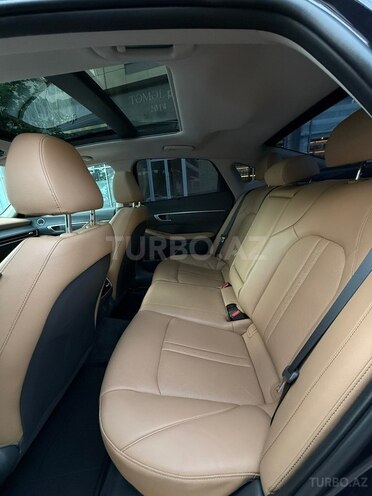Hyundai Sonata-18